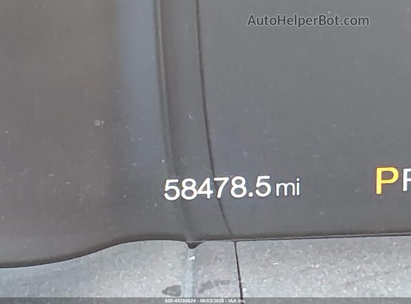 1FA6P8CFXJ5113677 2018 FORD MUSTANG Оранжевый Панорамный вид салона 360°