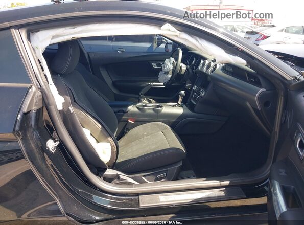 1FA6P8CFXK5118895 2019 FORD MUSTANG Черный Вид салона спереди