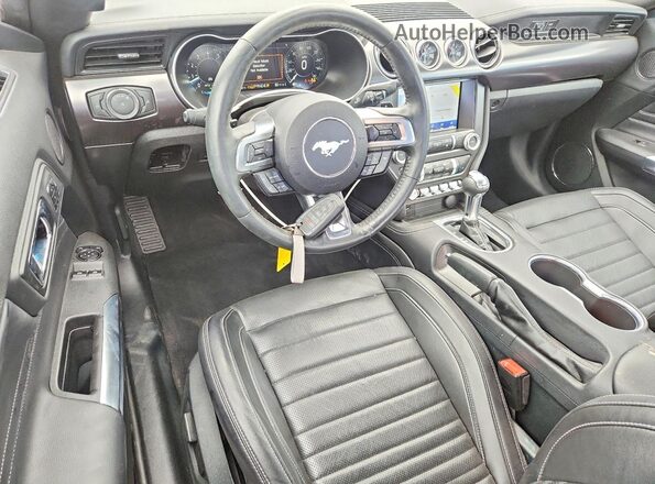1FA6P8R06N5555591 2022 FORD MUSTANG Gray Dashboard view