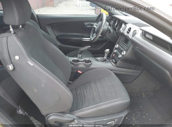 1FA6P8TH0G5268460 2016 FORD MUSTANG Yellow Vista interior delantera