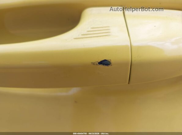 1FA6P8TH0G5268460 2016 FORD MUSTANG Yellow Vista frontal