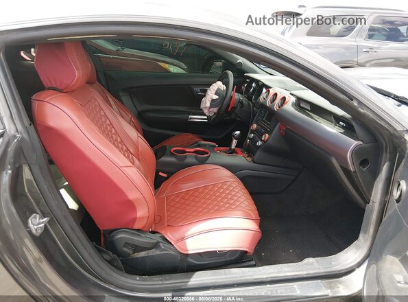 1FA6P8TH1G5206176 2016 FORD MUSTANG Gray Widok wnętrza z przodu