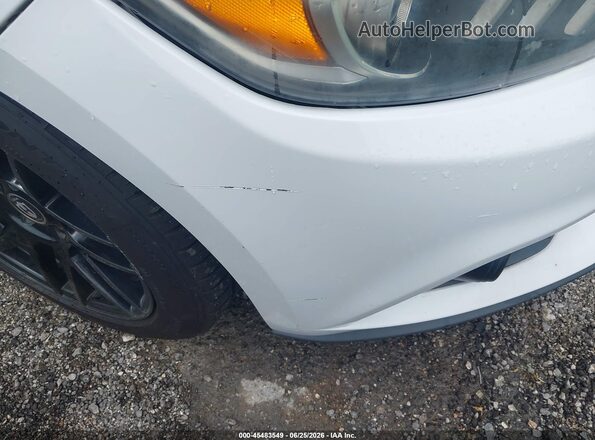 1FA6P8TH1G5279256 2016 FORD MUSTANG White Vista frontal