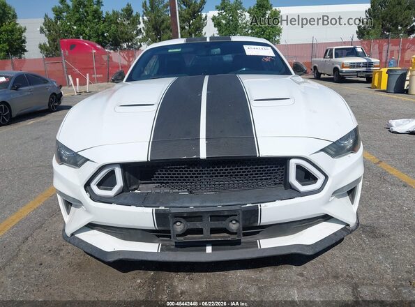 1FA6P8TH1J5105047 2018 FORD MUSTANG White Front view