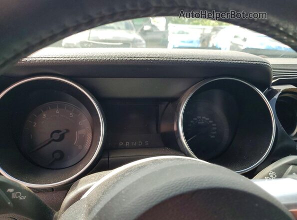 1FA6P8TH1M5147626 2021 FORD MUSTANG White Instrument cluster view