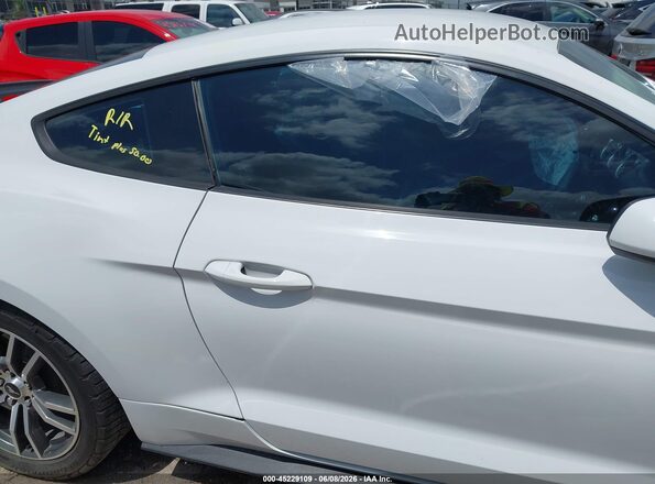 1FA6P8TH2G5266788 2016 FORD MUSTANG White Vista del cuadro de instrumentos