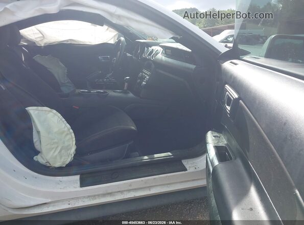 1FA6P8TH2J5106384 2018 FORD MUSTANG White Vista interior delantera