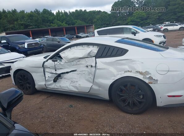 1FA6P8TH2J5106384 2018 FORD MUSTANG White Vista interior trasera