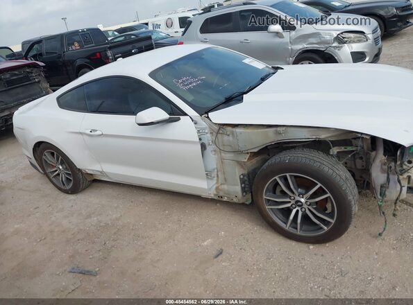 1FA6P8TH4G5281695 2016 FORD MUSTANG White Widok wnętrza 360 stopni