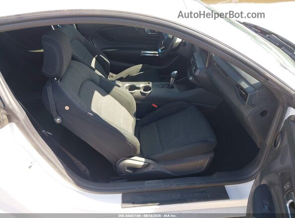 1FA6P8TH4S5116920 2025 FORD MUSTANG White Widok wnętrza z przodu