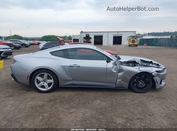 1FA6P8TH4T5111993 2026 FORD MUSTANG Silver Սարքավորումների վահանակի տեսք
