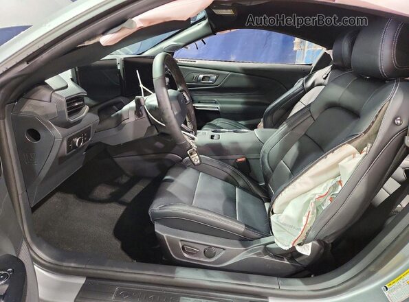 1FA6P8TH4T5120547 2026 FORD MUSTANG Silver Front interior view