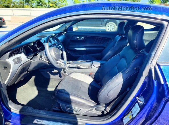 1FA6P8TH5G5316406 2016 FORD MUSTANG Blue წინა სალონის ხედი