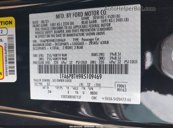 1FA6P8TH9R5109469 2024 FORD MUSTANG Черный Вид подкапотного пространства