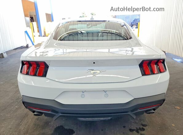 1FA6P8THXT5110086 2026 FORD MUSTANG White Вид ззаду