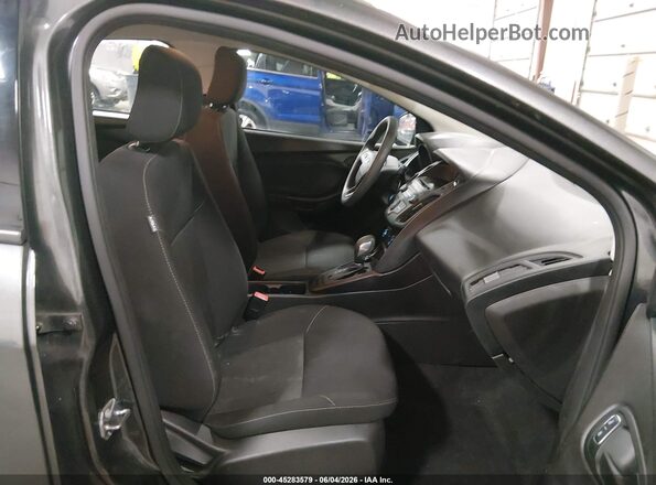 1FADP3E20HL252971 2017 FORD FOCUS Gray Front interior view