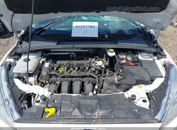 1FADP3E22JL326459 2018 FORD FOCUS White უკანა ხედი