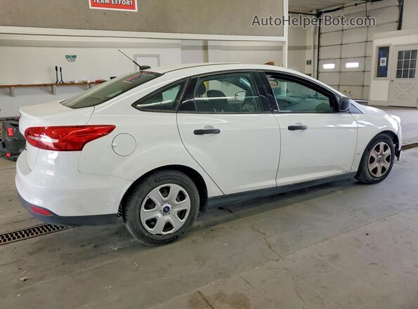 1FADP3E23JL224510 2018 FORD FOCUS Белый 