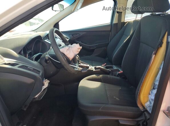 1FADP3E23JL224510 2018 FORD FOCUS Белый 