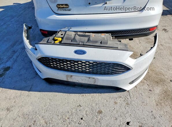 1FADP3E23JL275263 2018 FORD FOCUS White 
