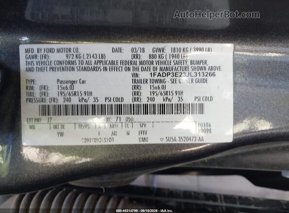 1FADP3E23JL313266 2018 FORD FOCUS Gray ძრავის განყოფილების ხედი