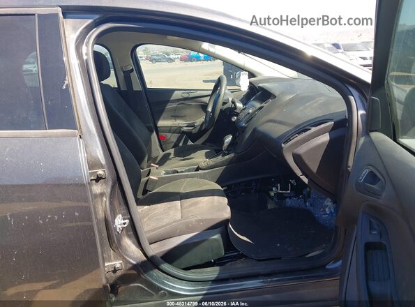 1FADP3E23JL313266 2018 FORD FOCUS Gray წინა სალონის ხედი