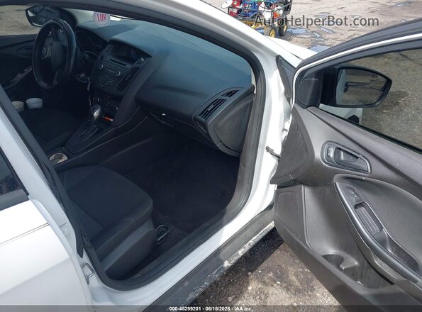 1FADP3E24GL356572 2016 FORD FOCUS White Սալոնի դիմացի տեսք