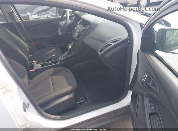 1FADP3E26GL339448 2016 FORD FOCUS White Вид салону спереду
