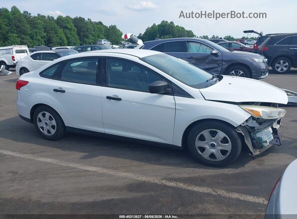 1FADP3E26GL339448 2016 FORD FOCUS White Вид задньої частини салону