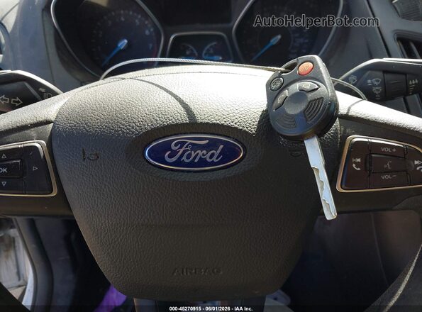1FADP3E26HL214967 2017 FORD FOCUS Белый Вид панели приборов