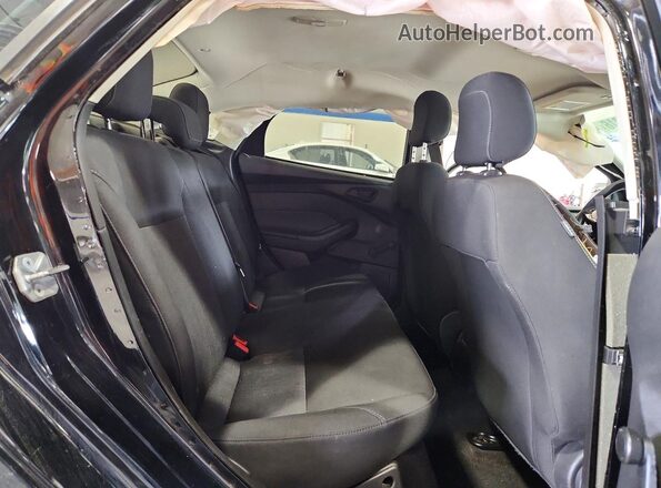 1FADP3E27HL324281 2017 FORD FOCUS Black Widok tylnych siedzeń