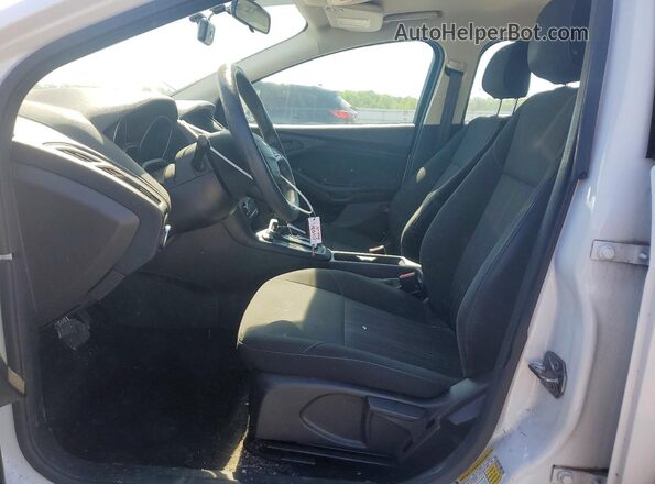 1FADP3E28HL256671 2017 FORD FOCUS White წინა სალონის ხედი