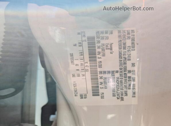 1FADP3E29JL239724 2018 FORD FOCUS White Շարժիչի բաժամունքի տեսք
