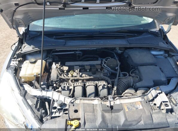 1FADP3E2XGL310552 2016 FORD FOCUS Серебряный Вид сзади