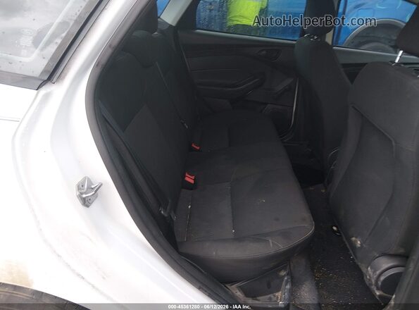 1FADP3E2XHL205110 2017 FORD FOCUS White Widok naklejki z numerem VIN