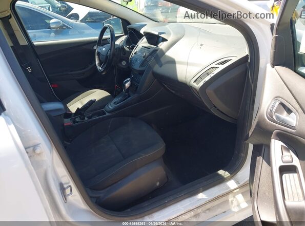 1FADP3F20GL203573 2016 FORD FOCUS White Սալոնի դիմացի տեսք
