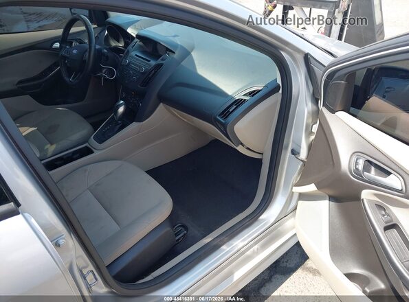 1FADP3F20GL246746 2016 FORD FOCUS Silver 
