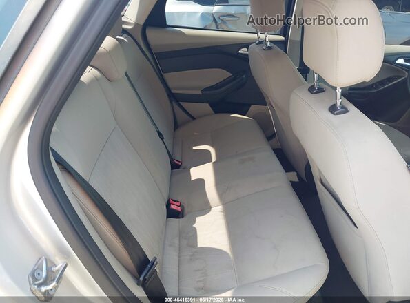 1FADP3F20GL246746 2016 FORD FOCUS Silver 