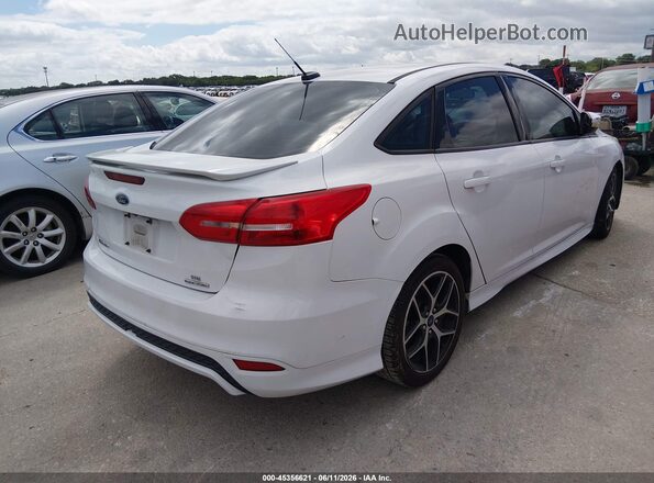 1FADP3F20GL288155 2016 FORD FOCUS White Rear right