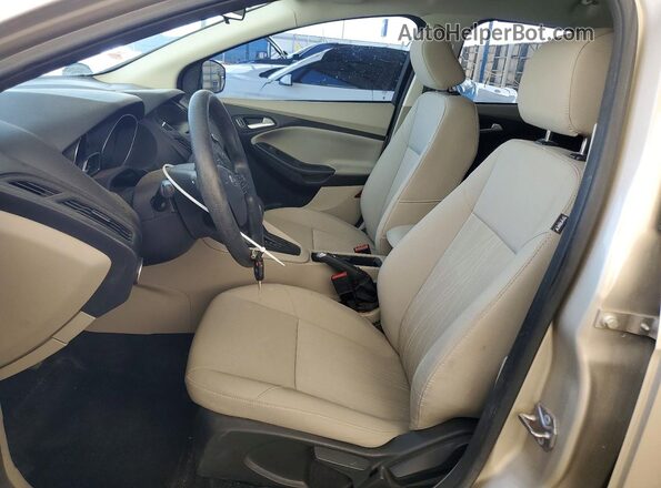 1FADP3F20HL245260 2017 FORD FOCUS Бежевый Вид салона спереди