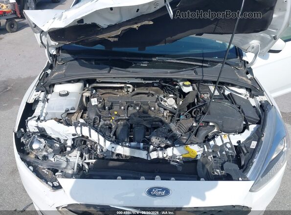 1FADP3F20JL234233 2018 FORD FOCUS White უკანა ხედი