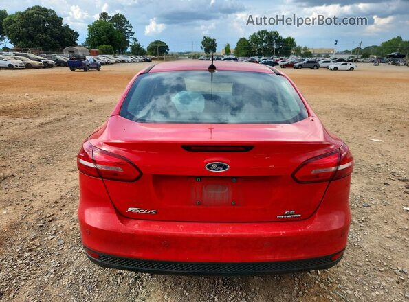 1FADP3F21GL231298 2016 FORD FOCUS Красный Вид сзади