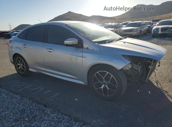 1FADP3F21GL331188 2016 FORD FOCUS Silver 