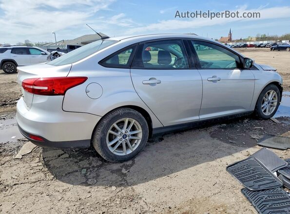 1FADP3F21JL209793 2018 FORD FOCUS Silver Задня права чверть