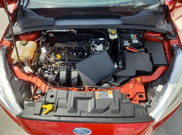 1FADP3F21JL252773 2018 FORD FOCUS Red Սալոնի հետևի տեսք