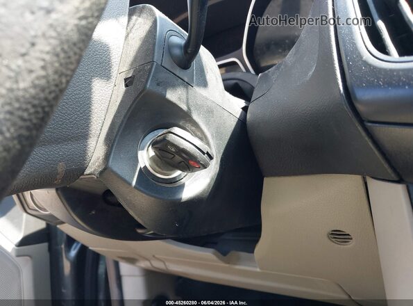 1FADP3F21JL326841 2018 FORD FOCUS Gray Dashboard view