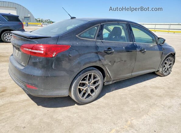1FADP3F22GL379427 2016 FORD FOCUS Черный Задняя правая четверть