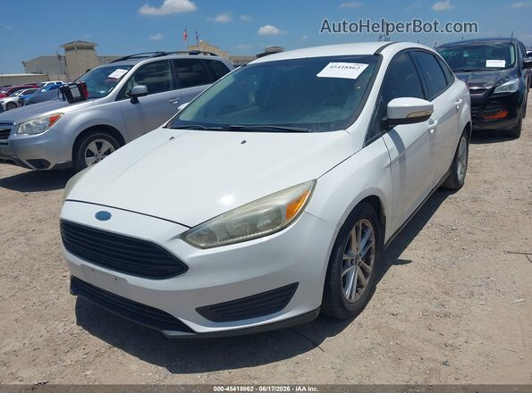 1FADP3F22GL401684 2016 FORD FOCUS White Widok z przodu
