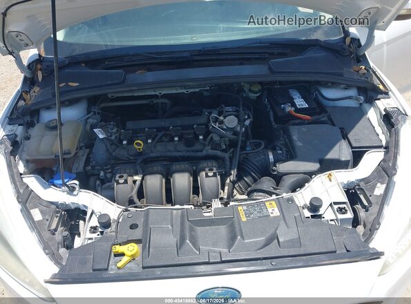 1FADP3F22GL401684 2016 FORD FOCUS White Widok z tyłu
