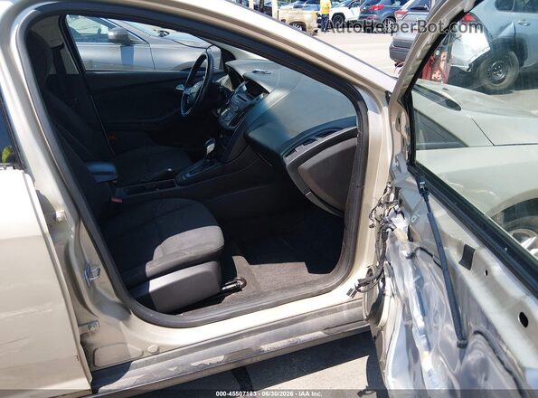 1FADP3F22HL201826 2017 FORD FOCUS Champagne Front interior view